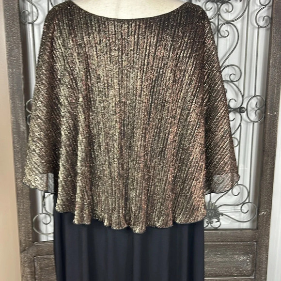 CONNECTED
Plus Size Metallic Cape-Overlay Sheath Dress 24W - Picture 9 of 14